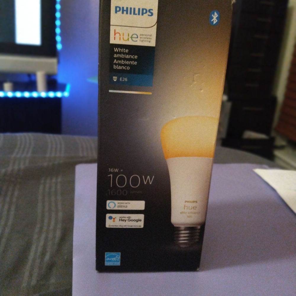 Philips hue ambiance smart light bulb